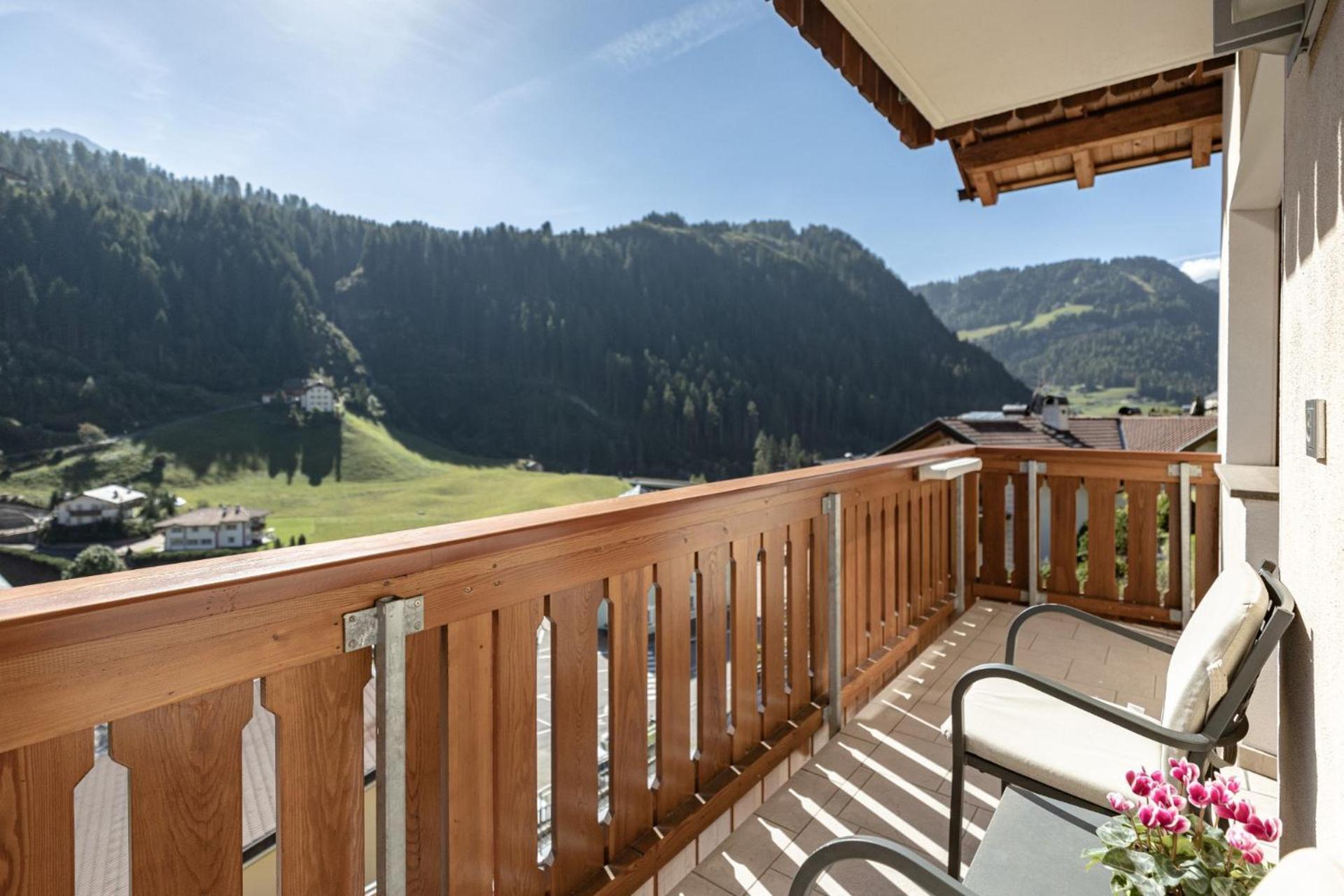 Apartments Soval Santa Cristina Val Gardena Εξωτερικό φωτογραφία